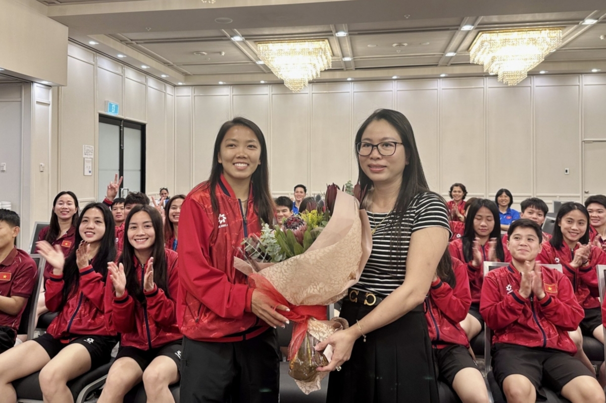 Vietnam women’s team receive encouragement on International Women’s Day in Perth